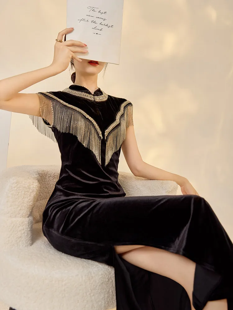 Less Is More: The Case for Restraint When Dressing in Velvet